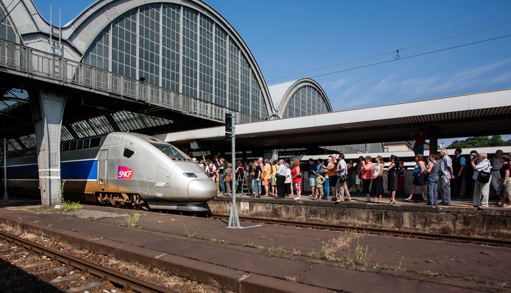 TGV in Karlsruhe-1